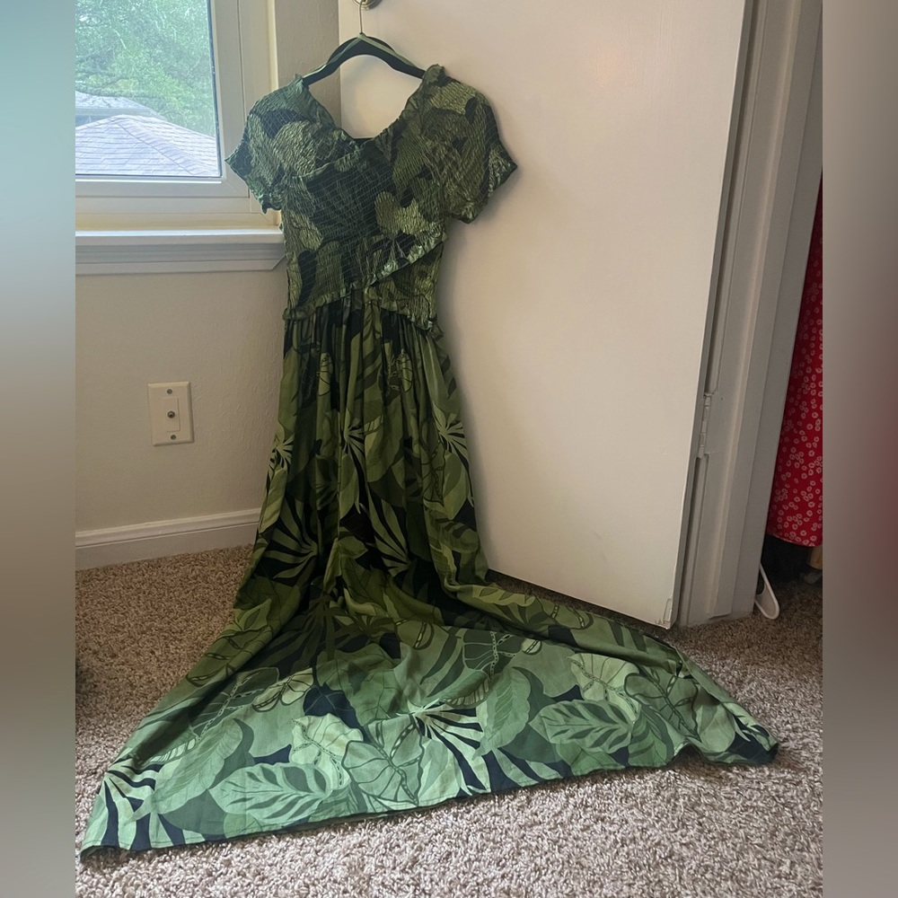Womens cute Jessica Simpson green jungle leaves maxi dress Sz M